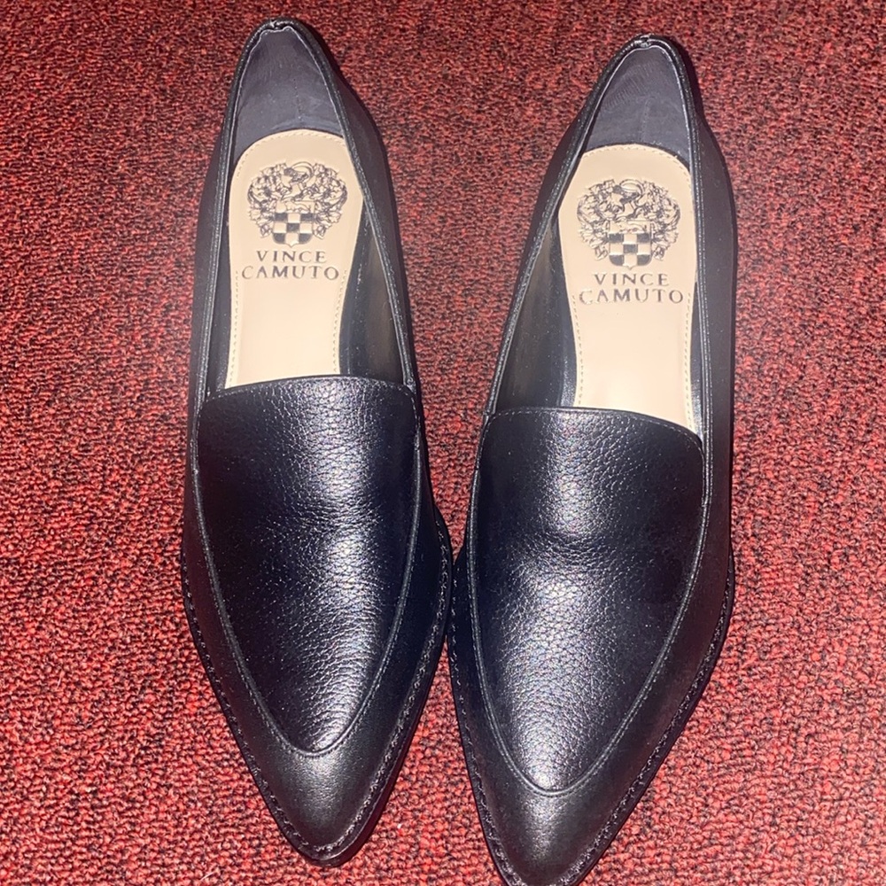 Vince Camuto Black Pointed Dress / Office / Work shoes 
Brand New